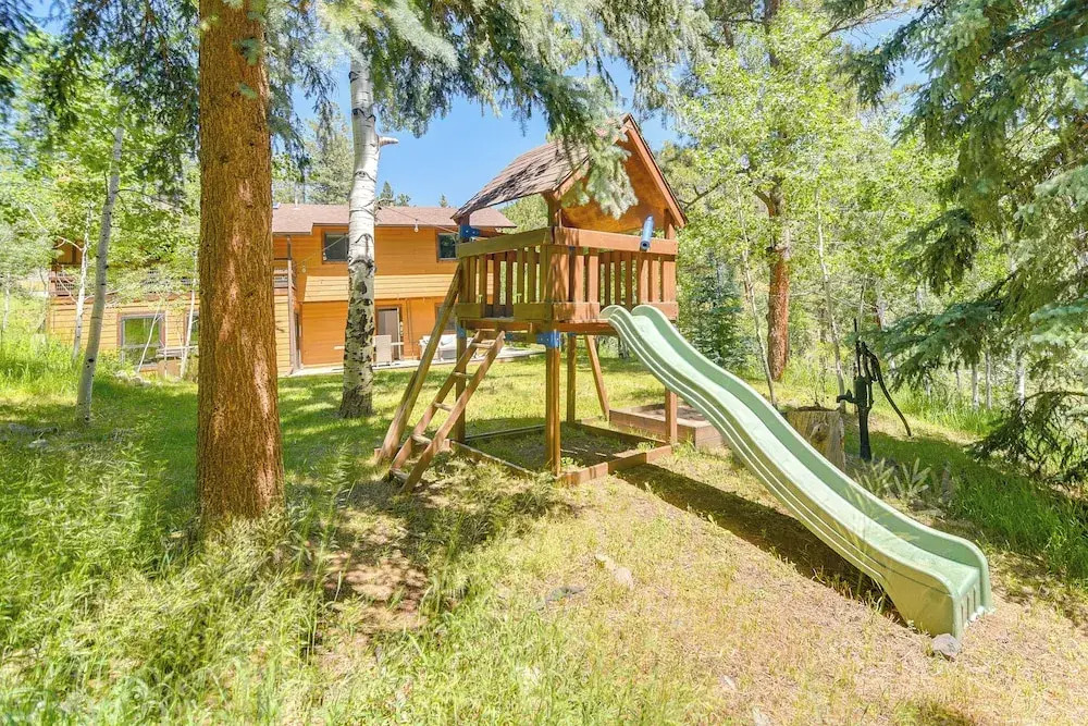 Hot Tub, Mtn-view Deck: Peaceful Evergreen Home!