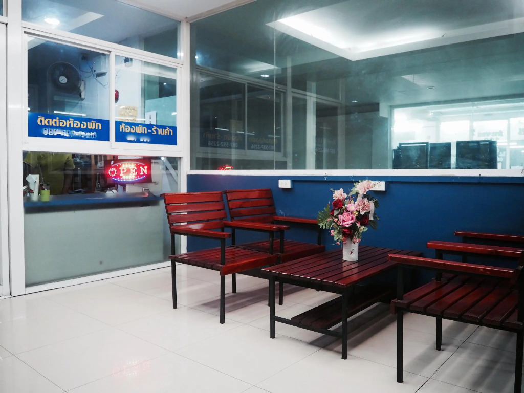 Zenith Life Hotel
