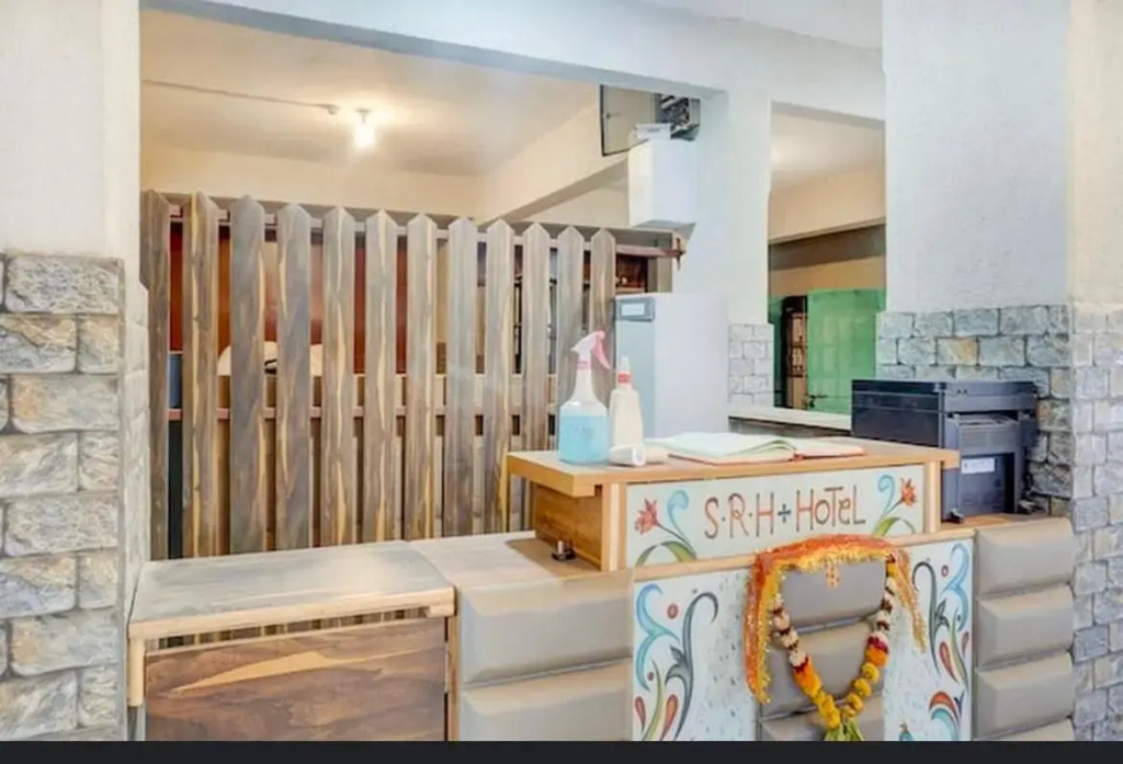 OYO Flagship 93318 Shrikrishna Hotels