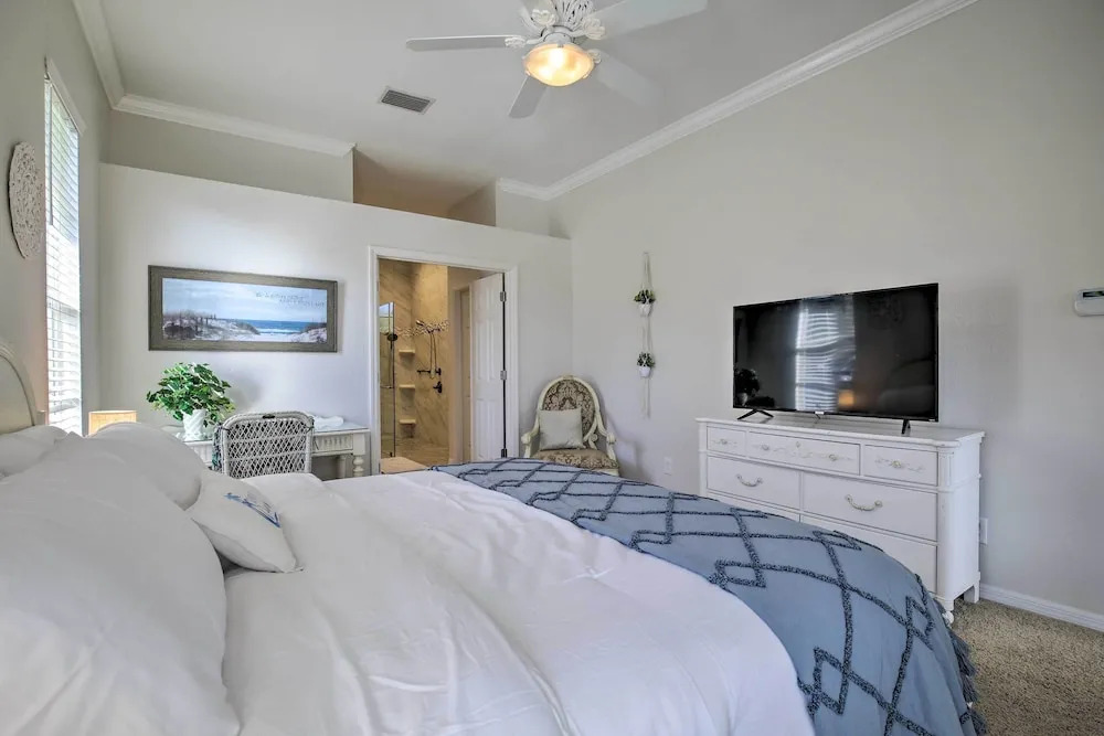 Bright & Sunny Riverview Oasis w/ Pool & Pond
