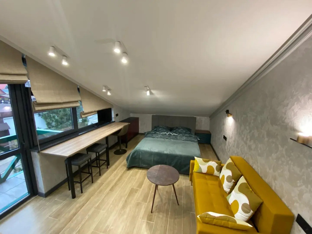 Apartamenty na ulice Zashchitnikov Kavkaza 114