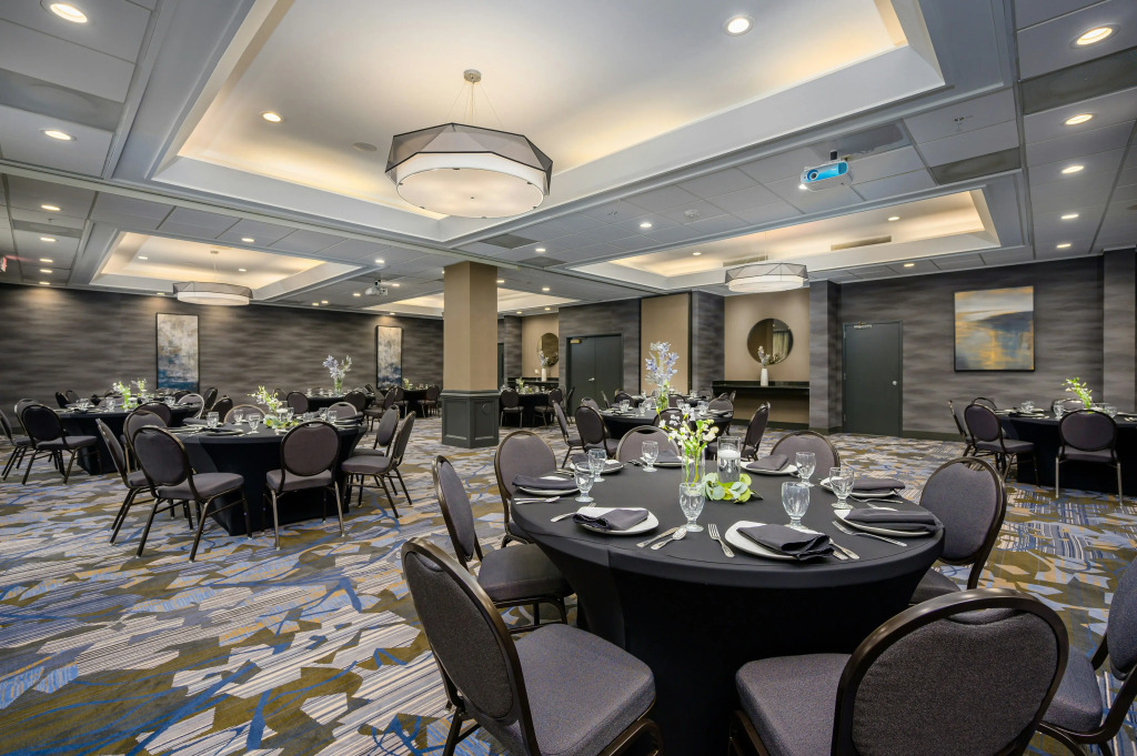 DoubleTree by Hilton Raleigh Midtown, NC