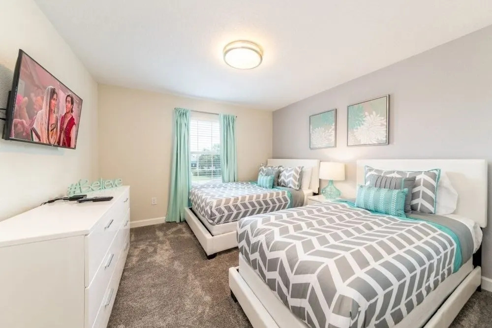 Modern And Chic Villa Just 10 Min From Disney 4 Bedroom Townhouse