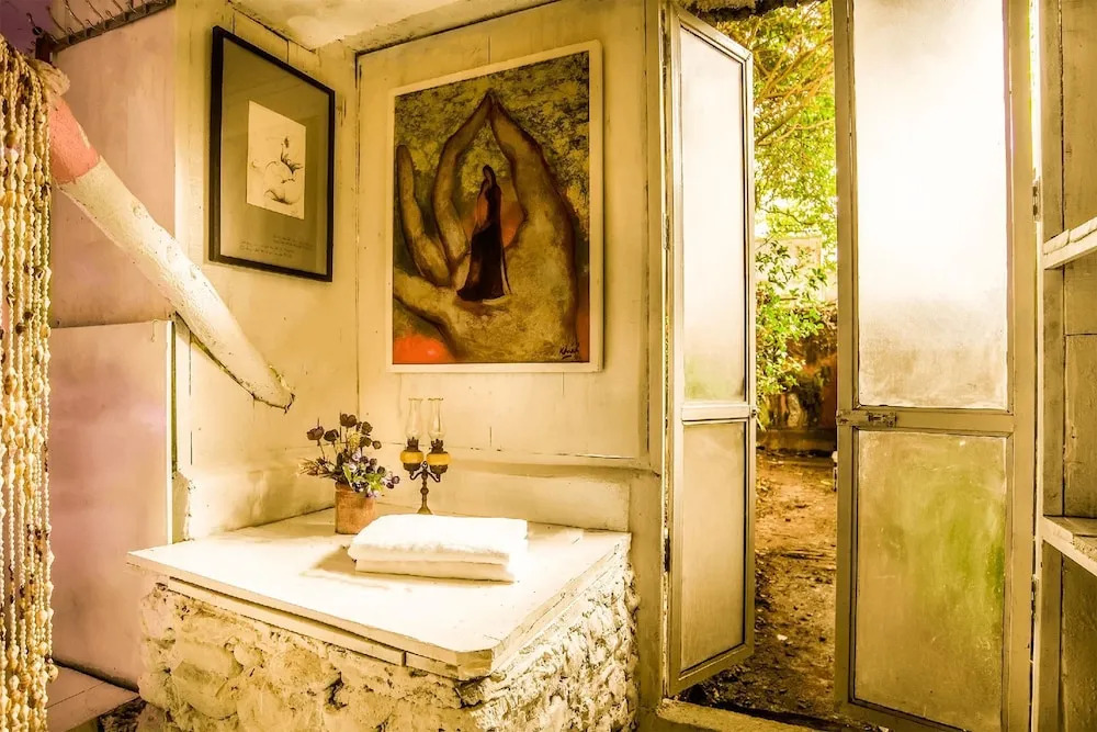 Dao Anh Khanh Studio Homestay