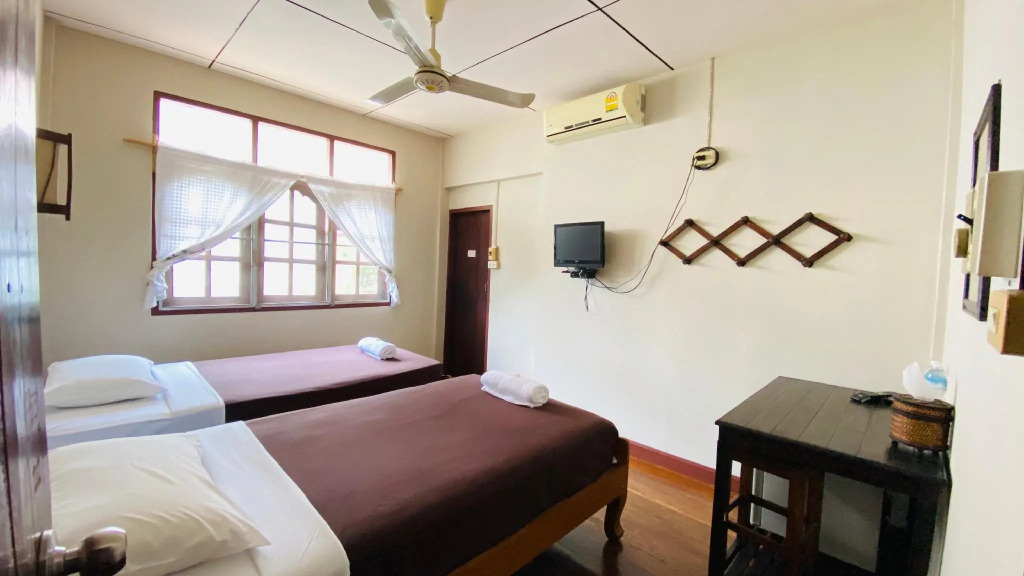Nan Guesthouse