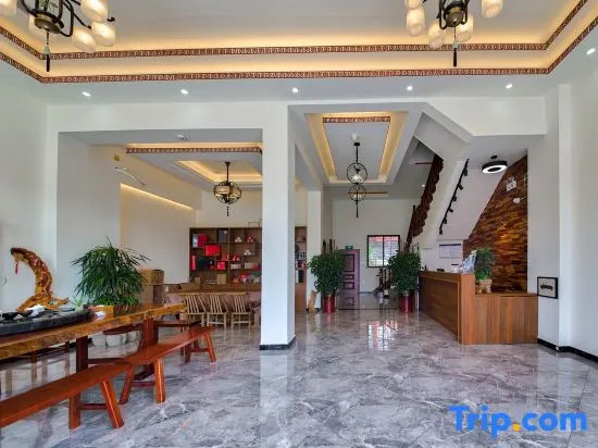 Wuyishan Hike Tea House Inn
