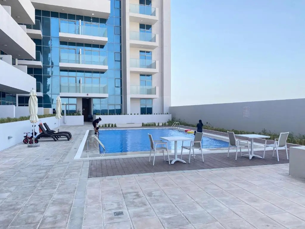 Adorable Studio at Aura Residences Jebel Ali by Deluxe Holiday Homes