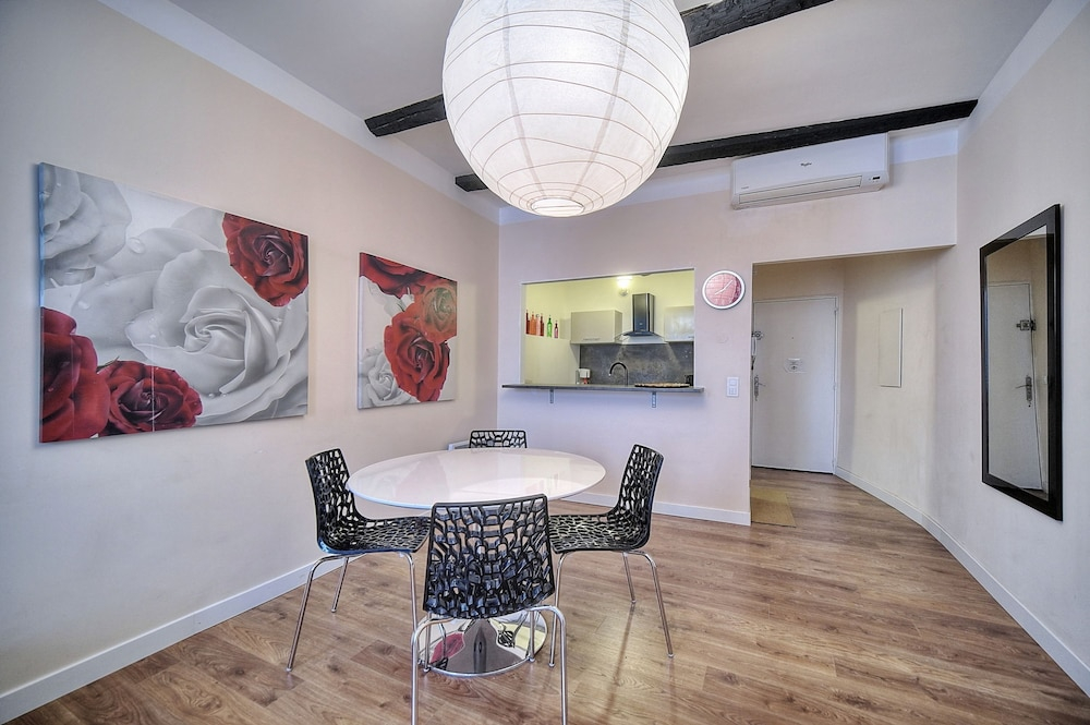 Appartement Spacieux Proche Plages A2b105