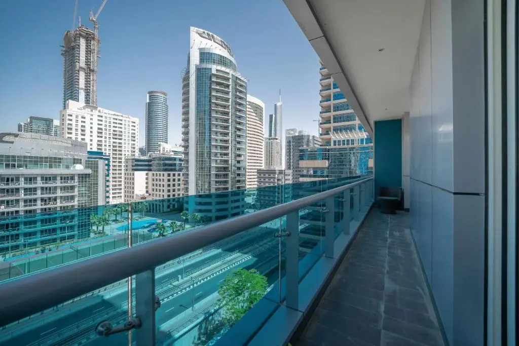 HiGuests - Spacious 1BR in Dubai Marina With Amazing Views