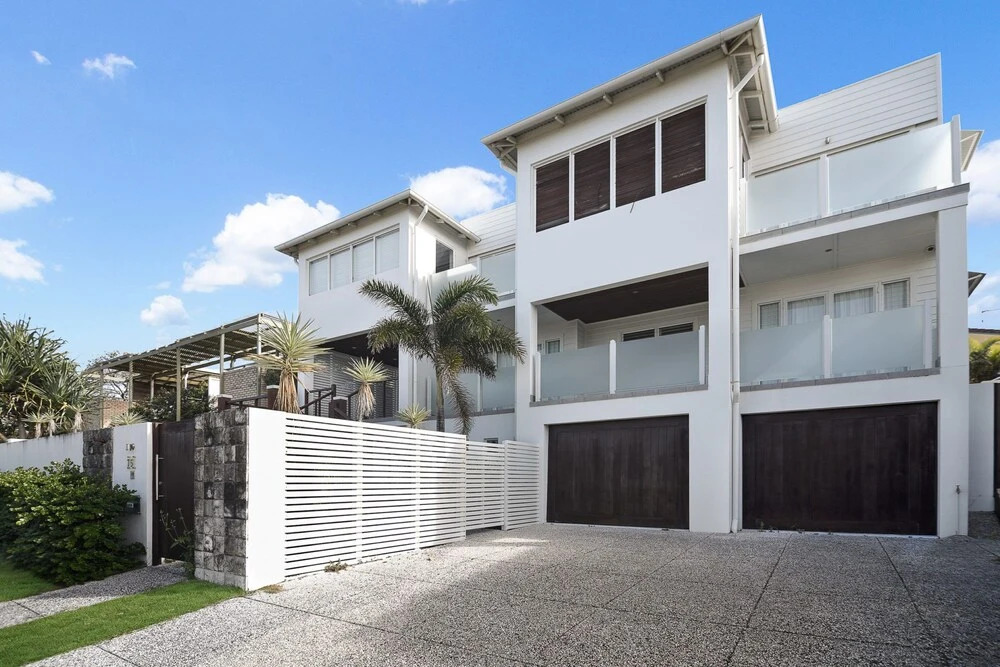 Sea Splash 75 Lorikeet Drive