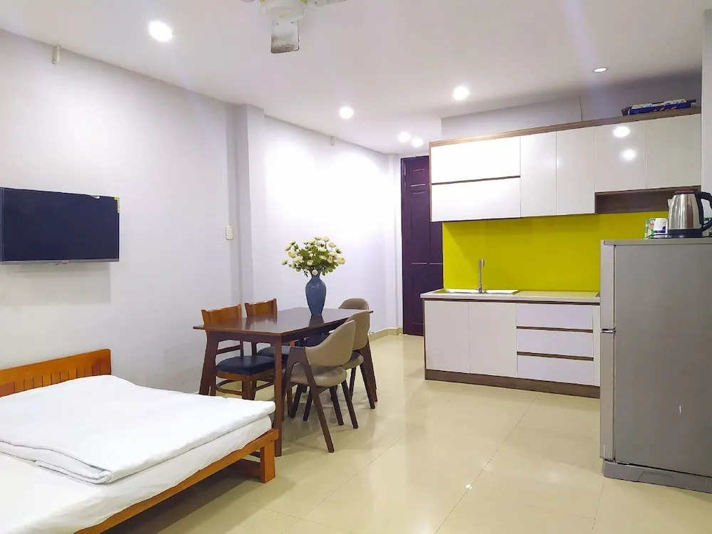 AirAnc 602 Airport Apartments and Cars