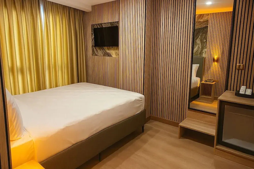 Positive Hotel