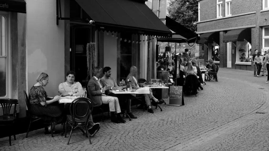 Le Virage bistro en hotel