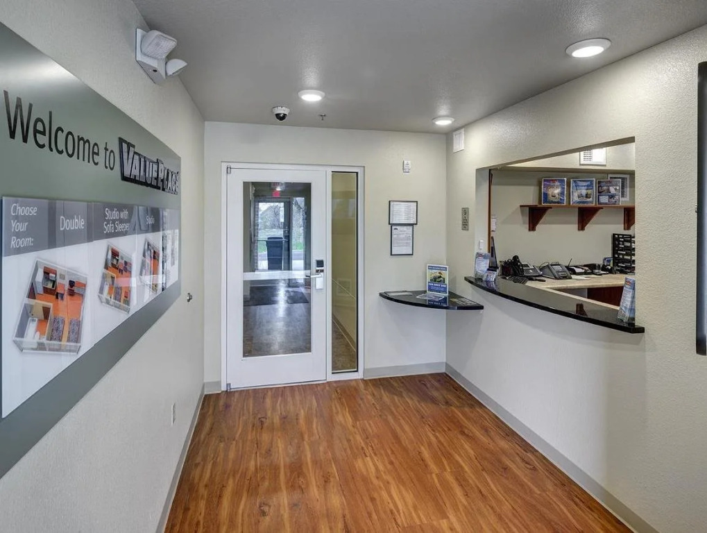 Extended Stay America Select Suites - Wichita - North