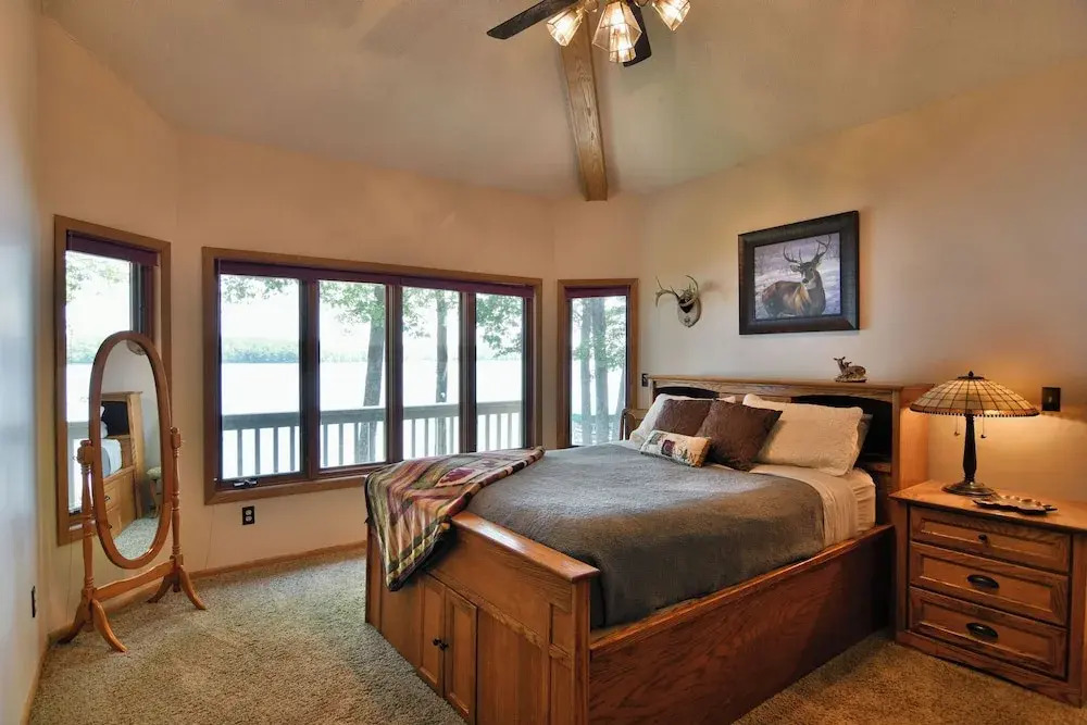 Cheif Lake Lodge