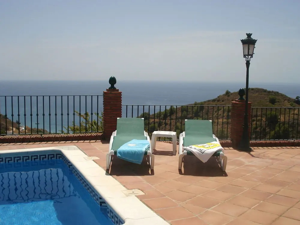 Cottage in Maro with Sea & Mountain Views