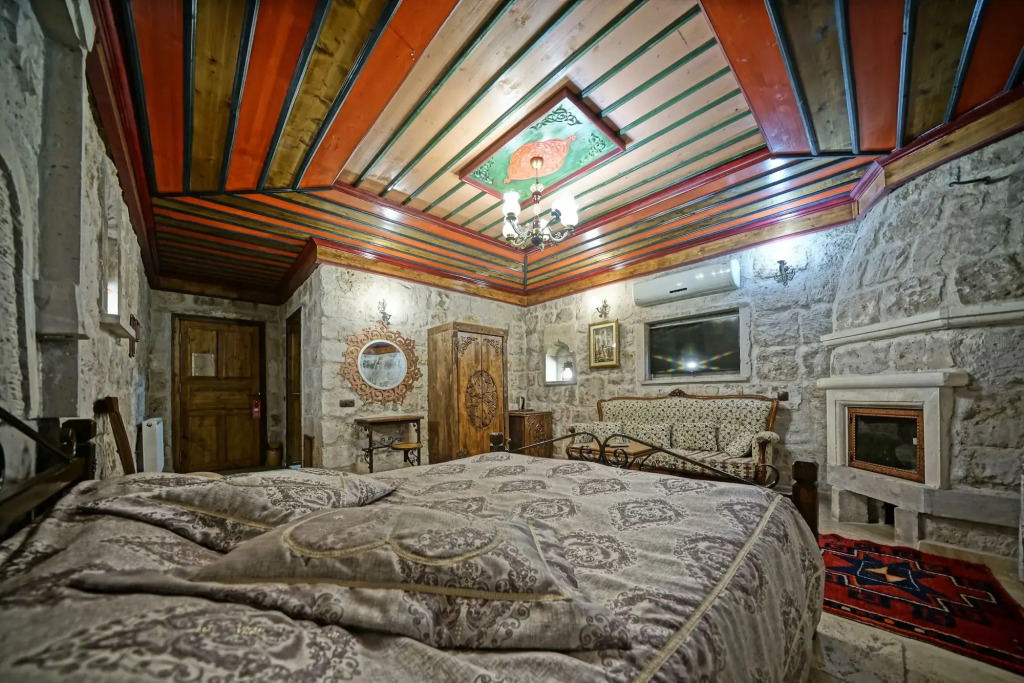 Alaturca House