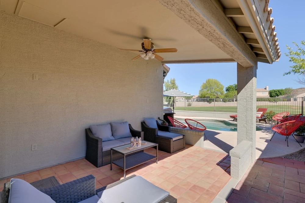 Golf Course View! Dog-friendly Retreat in Glendale
