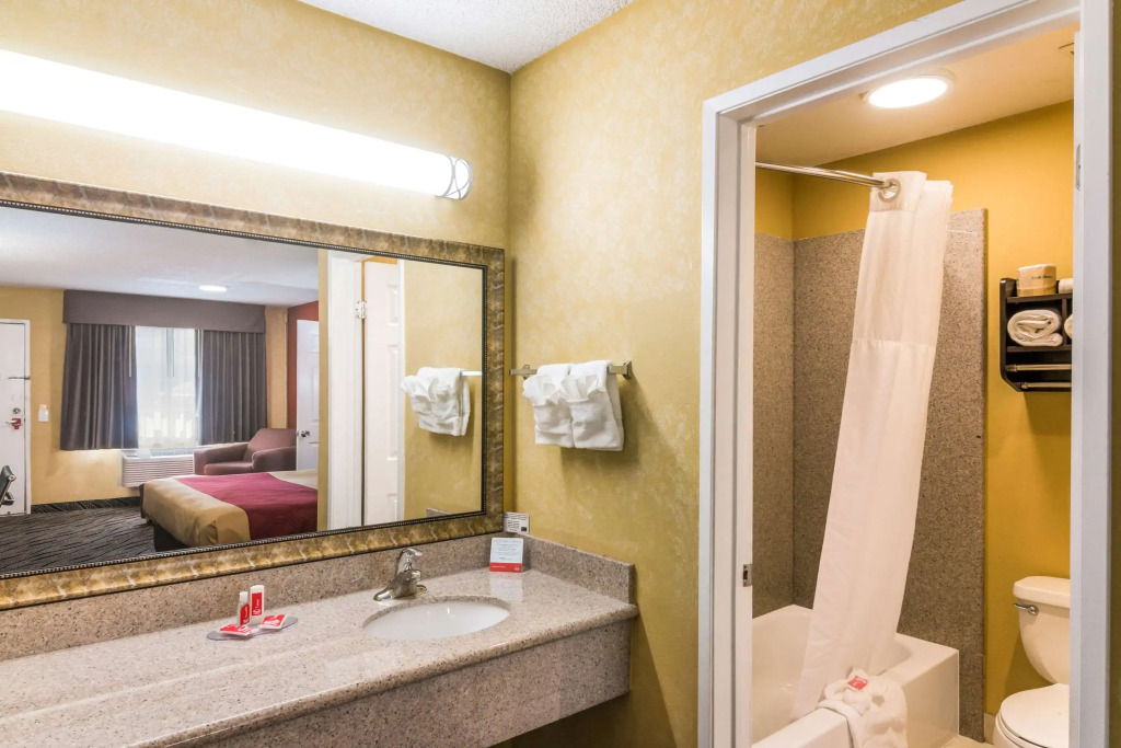 Econo Lodge Hesperia - Victorville I-15