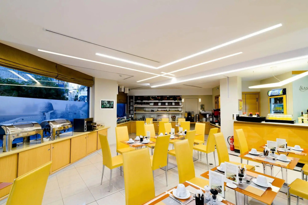 Kastro Hotel