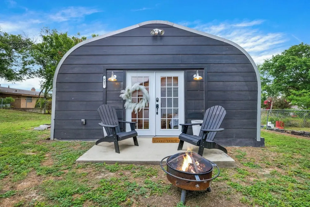 Poplar Place-Q With Hot Tub And Firepit - 5 Min To Main