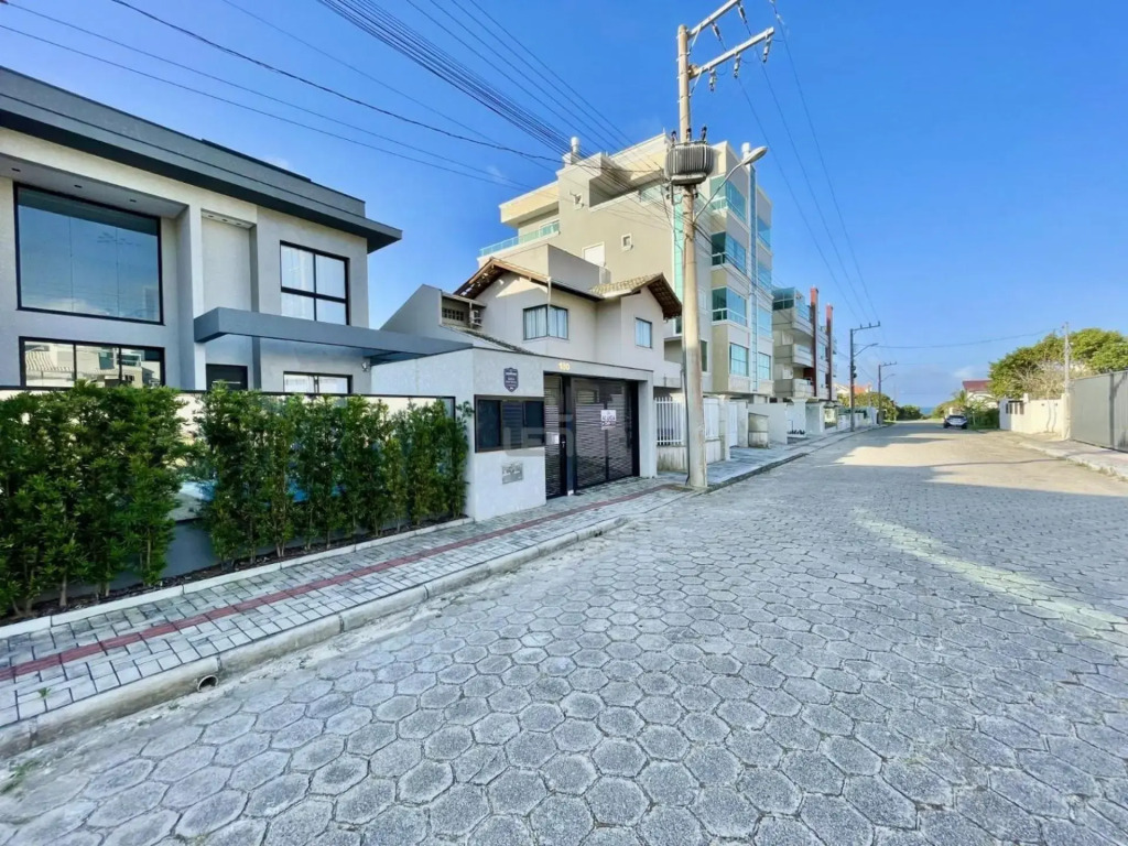 292 - Casa de luxo com Piscina em Mariscal, 04 quartos, ideal para 10 pessoas