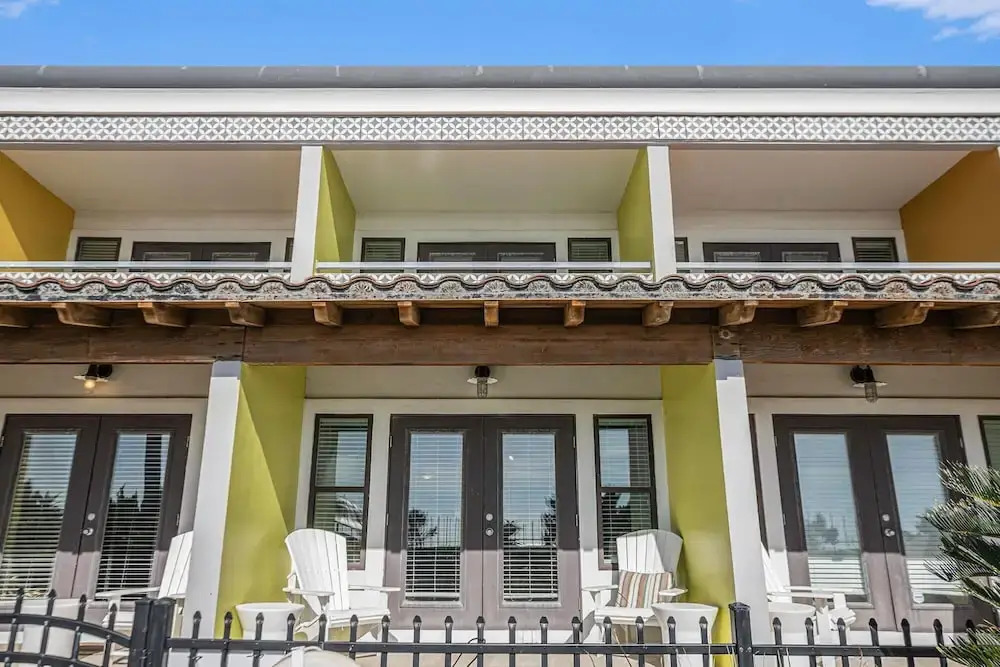 Condo di Cocco 3-oceanfront Dog Friendly w Pool