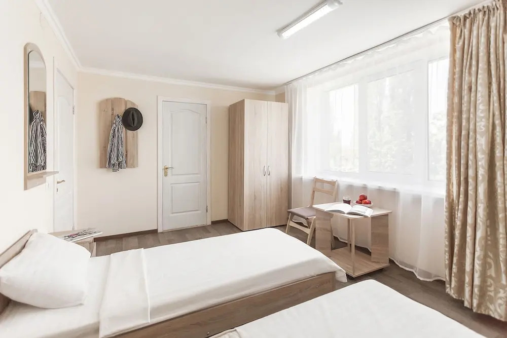 Kiparis Hotel