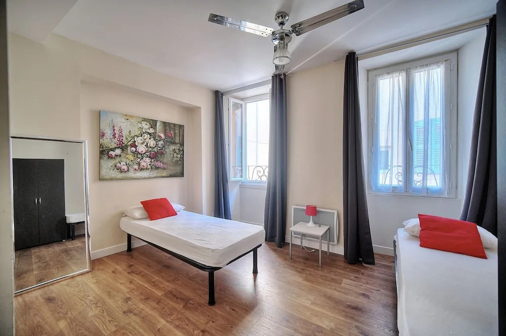 Appartement Spacieux Proche Plages A2b105