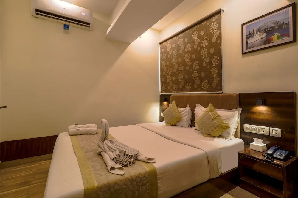 HOTEL SIGNATURE INN