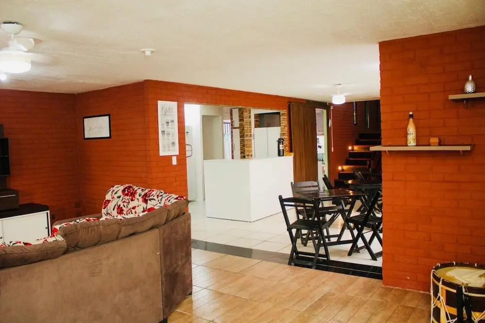 Apraiana Pousada e Hostel