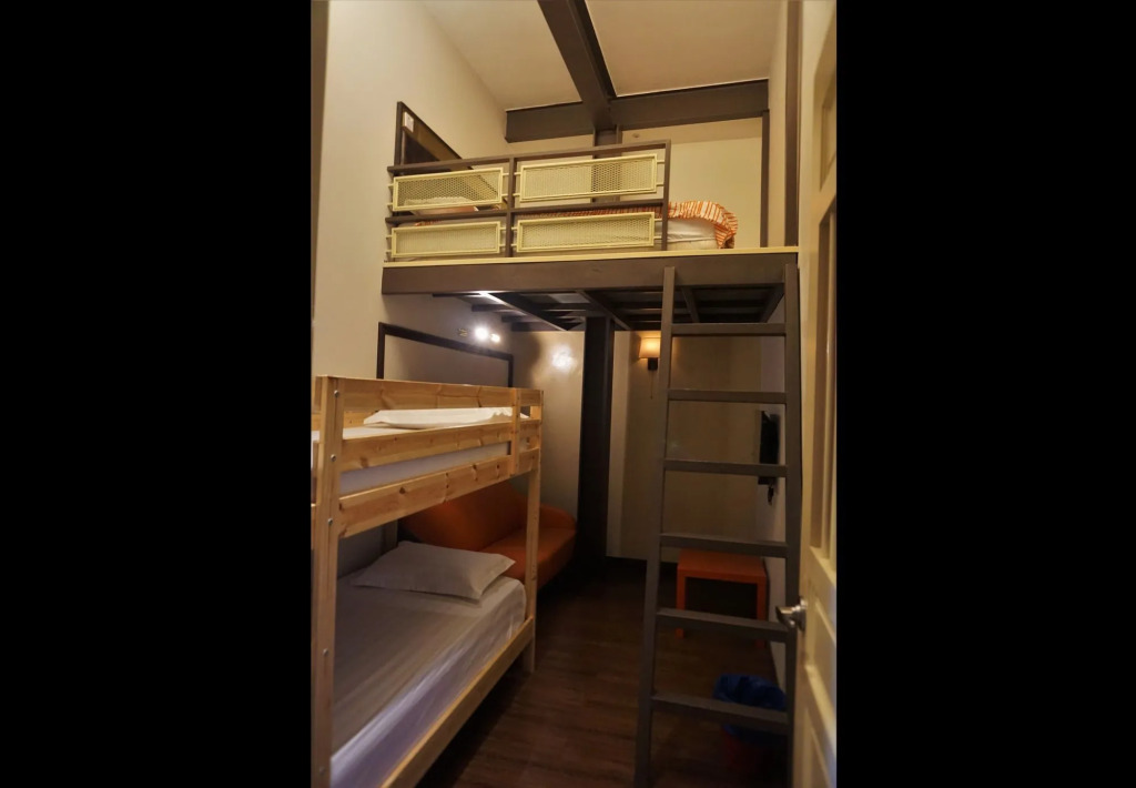 Travel Hub Guesthouse