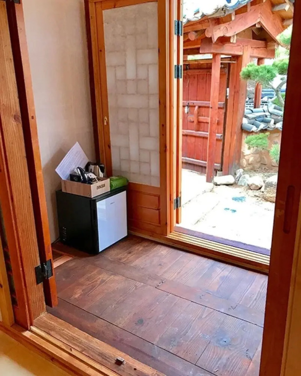 Jeonju Gaeunchae Hanok Stay 2nd Branch