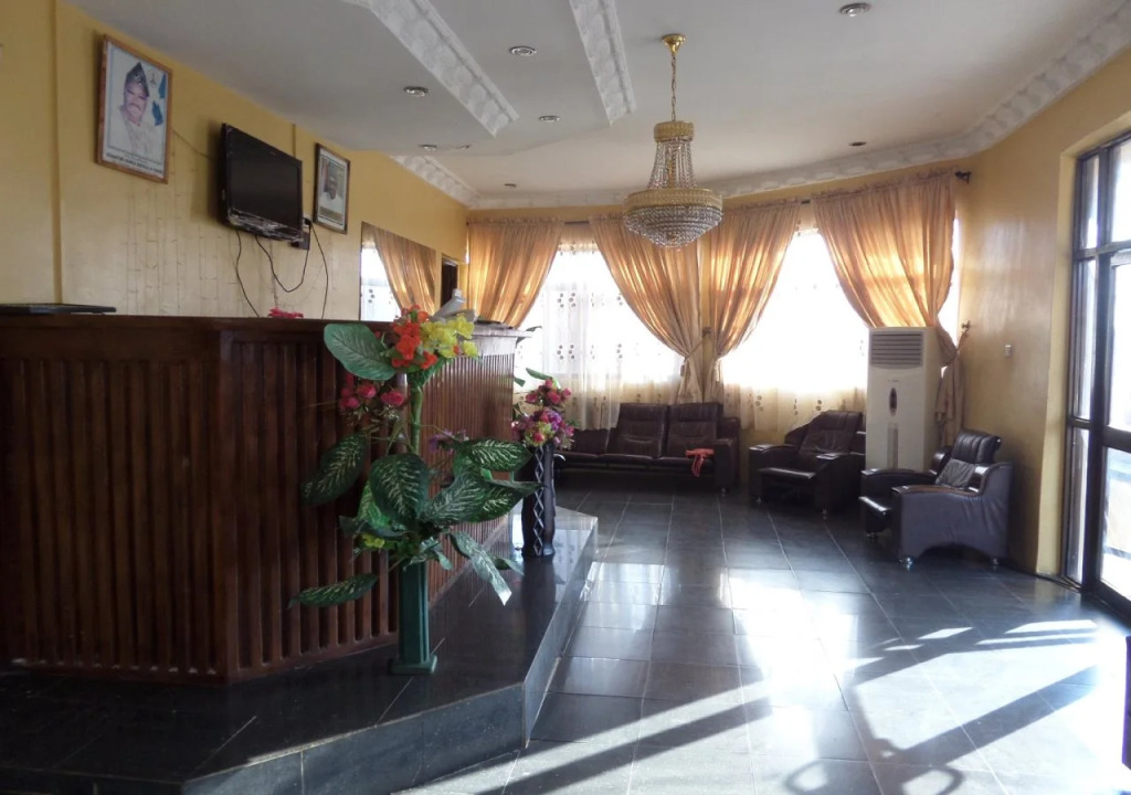 Royal Palace Hotel