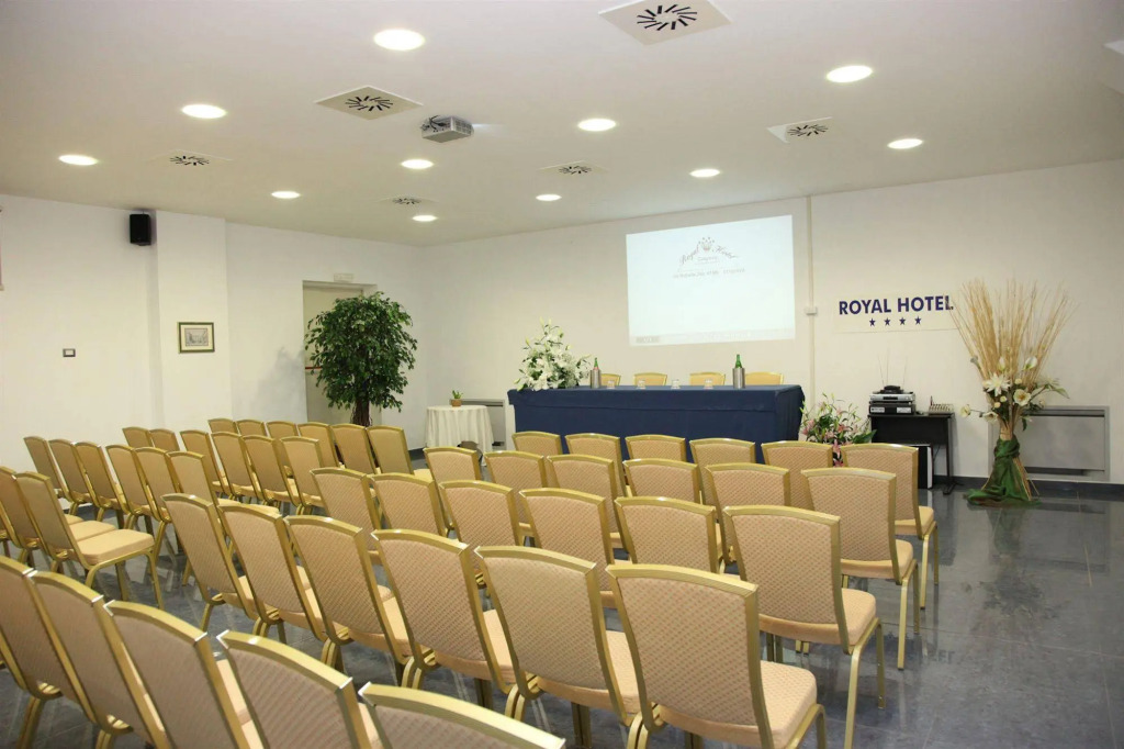Royal Hotel