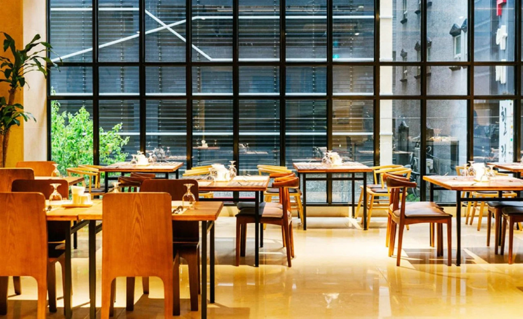 Yeoubi Hotel