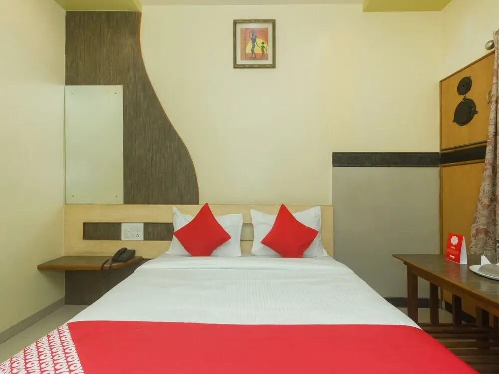 Hotel Shweta by OYO Rooms