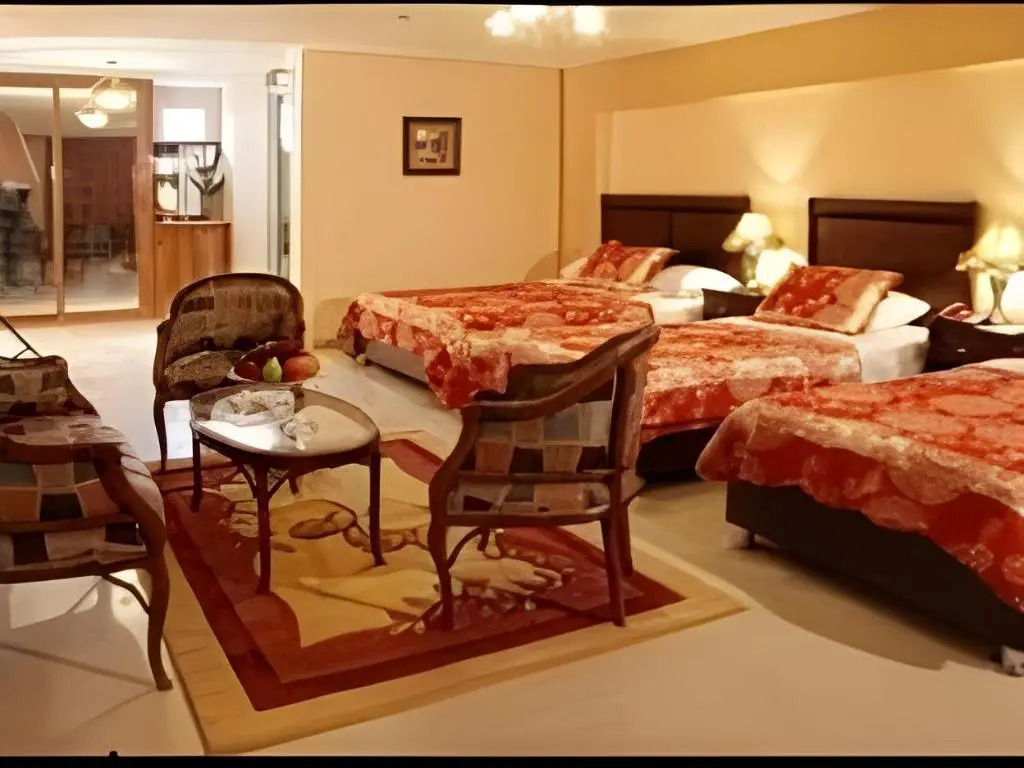 Jardaneh Hotel