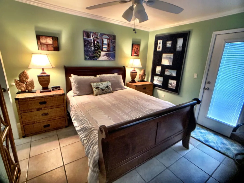 Family Ties - 3 Br Home