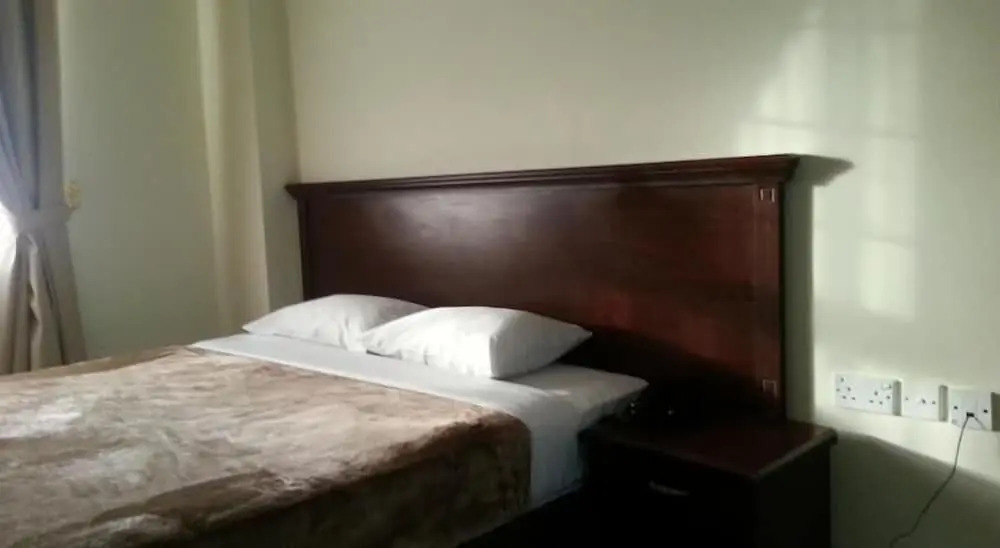 Jarzez Hotel Apartments Al Hail
