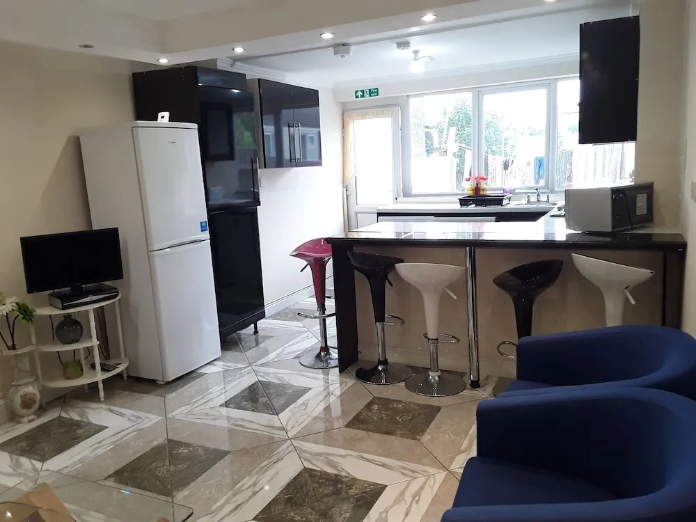 Short Term Rental 4 Bedroom House