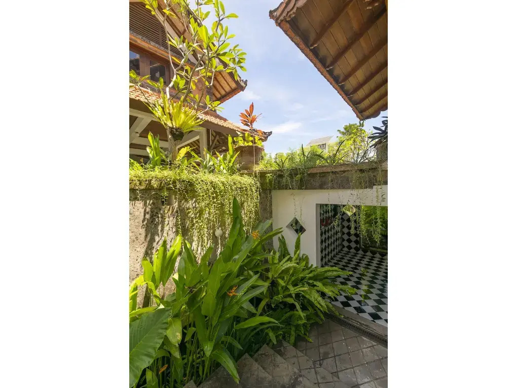 Massive Villa Brawa in Canggu