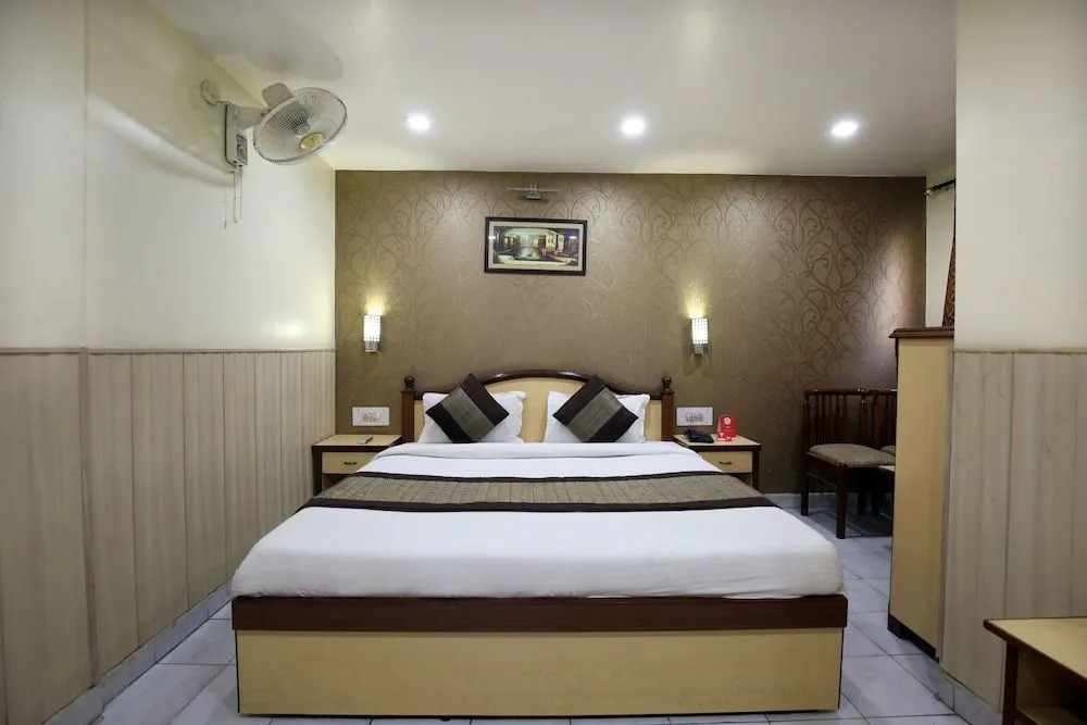 OYO 7445 Hotel Amritsar Residency