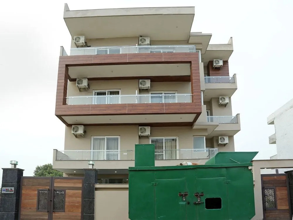 Townhouse Akshay Hotel