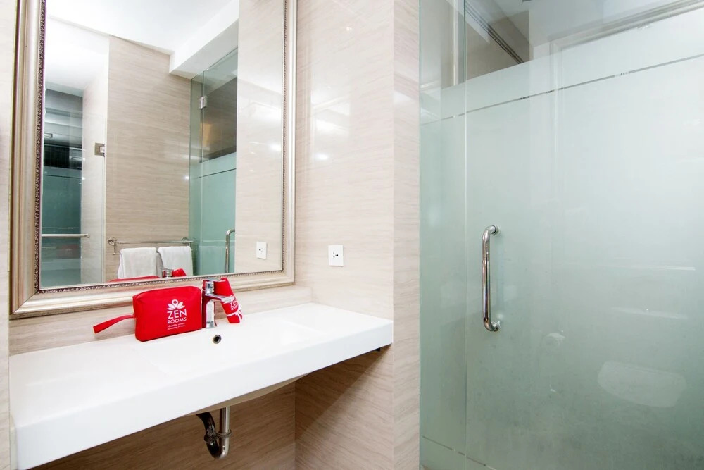 ZEN Rooms Basic Sunset Road Boutique Hotel
