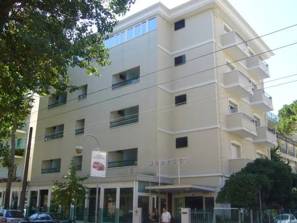 Hotel Moresco Riccione - Piscina Beach Village