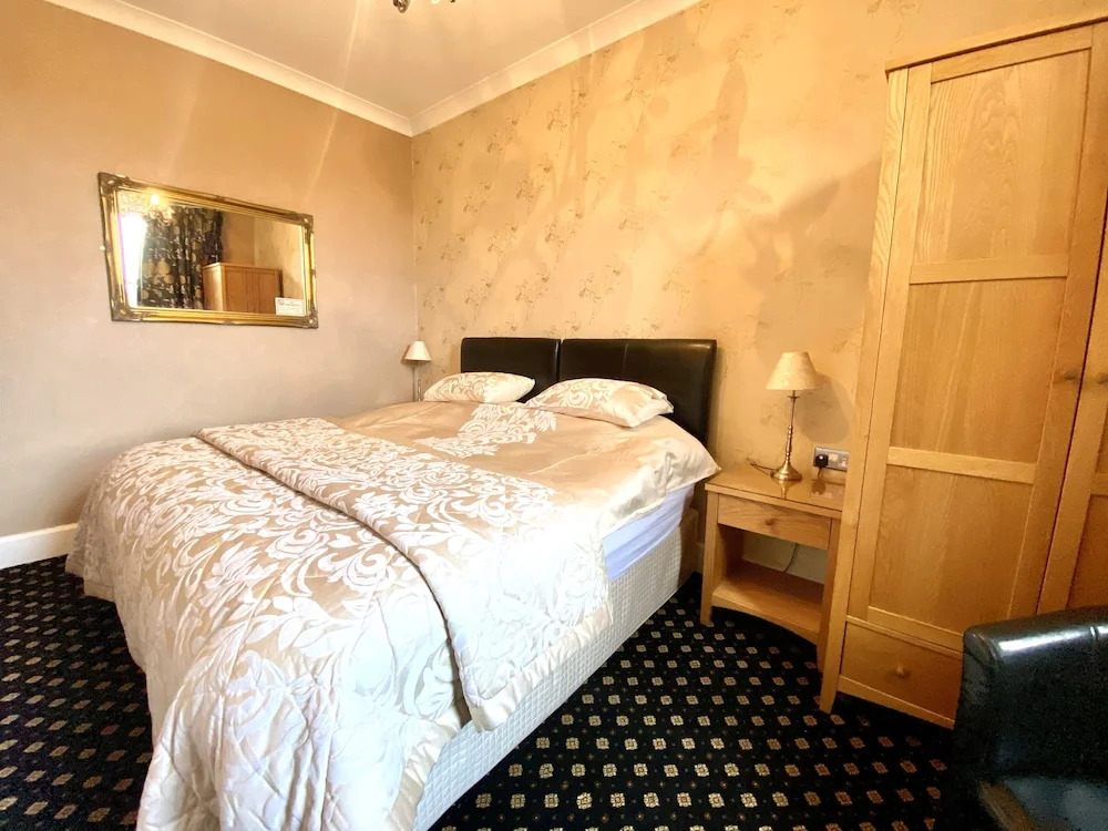 Quilt and Croissants Guest House