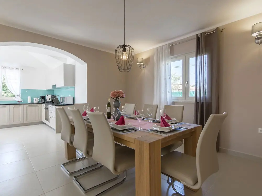 Luxuriously Equipped Villa With Private Pool Offers you an Excellent Vacation