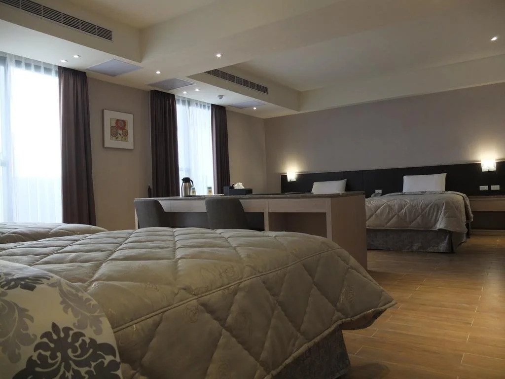 VeryGood Business Hotel