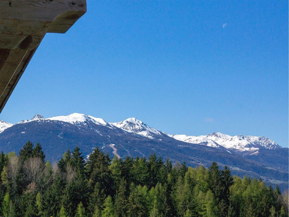 Luxury Chalet, Near the ski Slopes, With Fireplace, Sauna, Jacuzzi and Internet Access